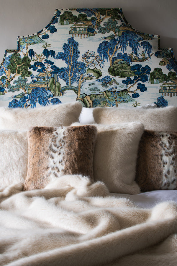 Square Cushions with Hollowfibre Pads