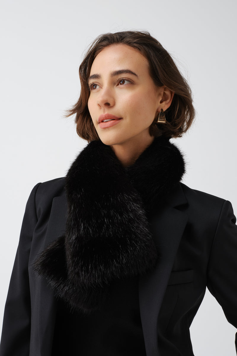 Tippet Scarf